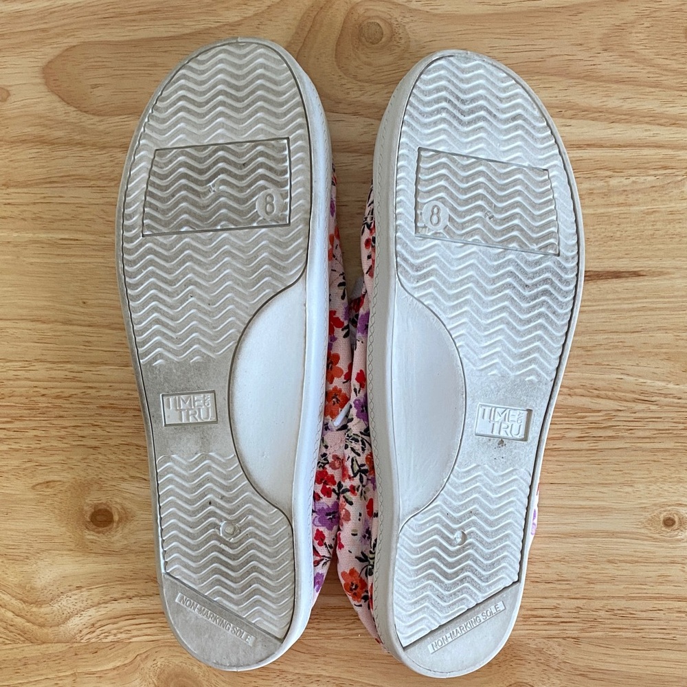 Time and Tru Women’s Floral Sneakers - Picture 11 of 11